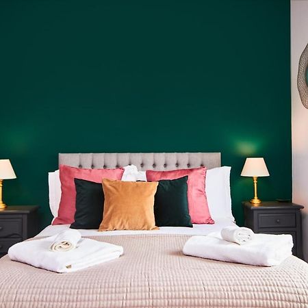 Lovely Abode In Newcastle - Sleeps 4 - Ground Floor Esterno foto