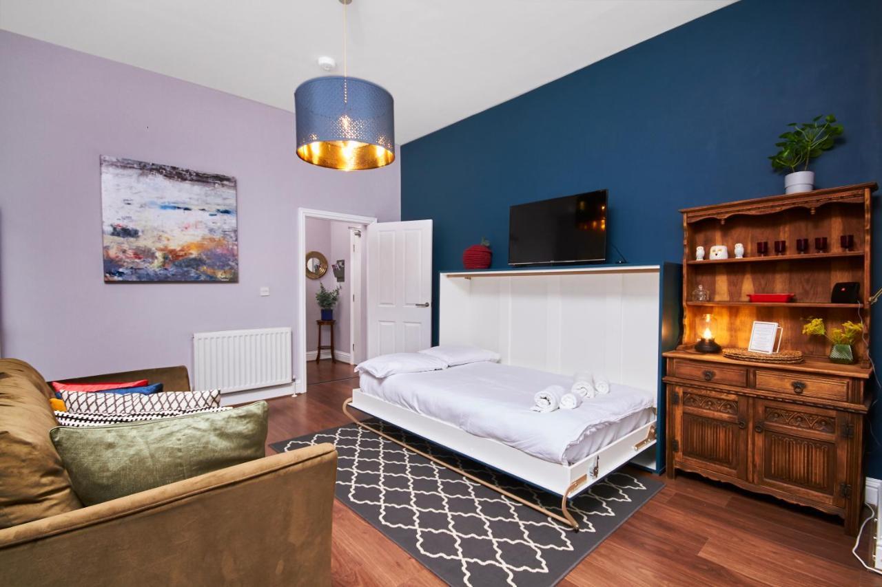 Lovely Abode In Newcastle - Sleeps 4 - Ground Floor Esterno foto