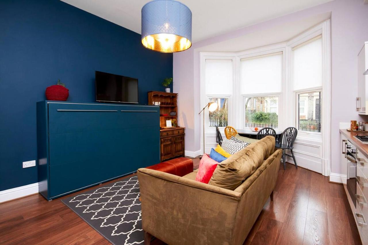 Lovely Abode In Newcastle - Sleeps 4 - Ground Floor Esterno foto